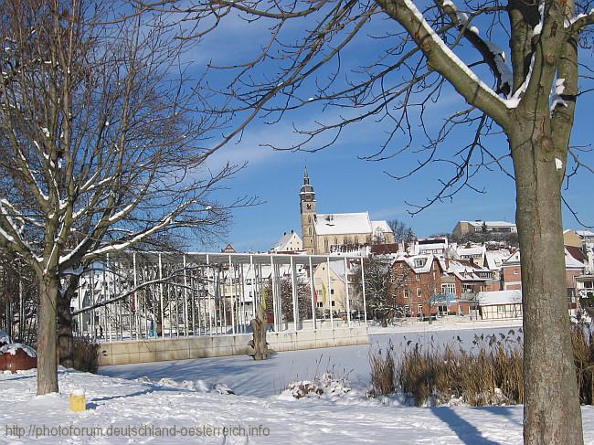 BÖBLINGEN > Stadtgarten - Oberer See mit Wandelhalle und Stadtkirche