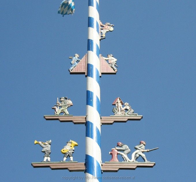 BRUCKMÜHL-HÖGLING > Maibaum