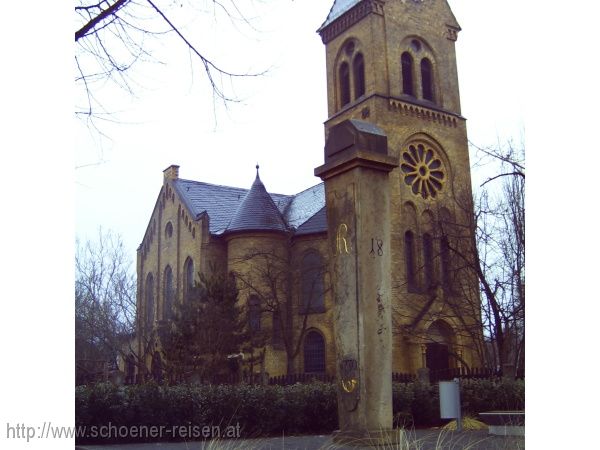 WOLFEN > Kirche Leipziger Straße