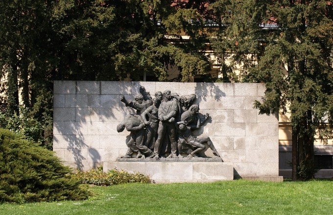 Zagreb > Denkmal 3