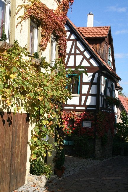 BESIGHEIM > abseits der Hauptstraße