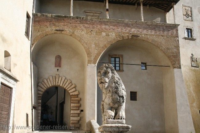 PITIGLIANO > Palazzo Orsini