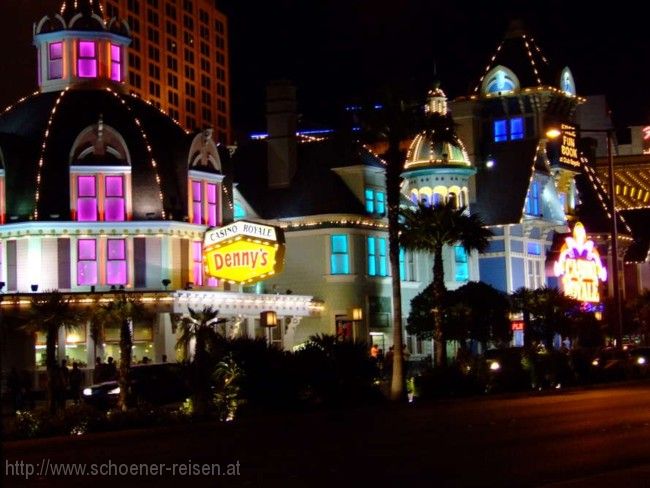Casino Royale bei Nacht