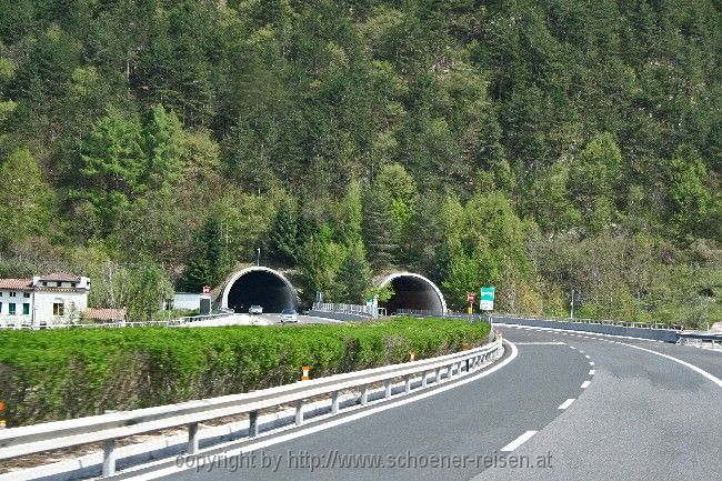 Canalautobahn > Tunnel