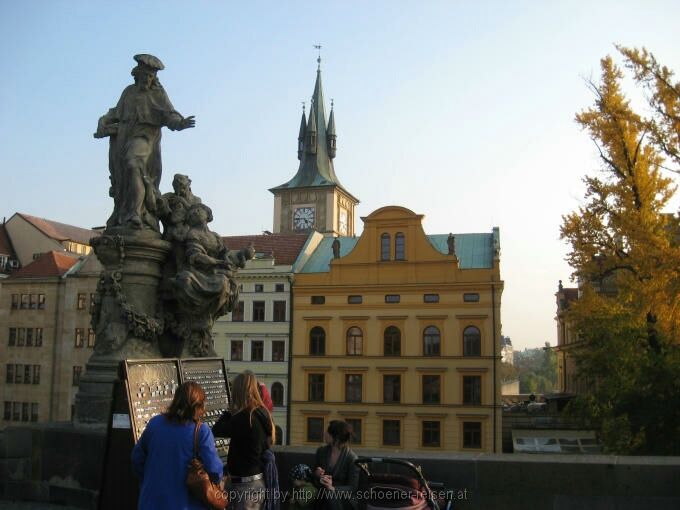 Karlsbruecke in Prag 8