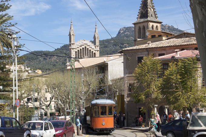 SOLLER > Straßenbahn nach Port Soller