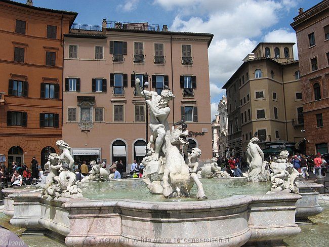 ROMA > Piazza Navona > Fontana del Nettuno