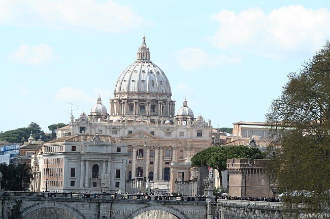 ROMA > Ponte Umberto I. > Blick zum Vatikan > Kuppel Petersdom