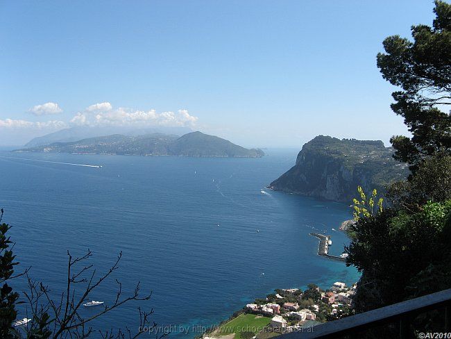 ANACAPRI > Ausblick zur Halbinsel Sorrent