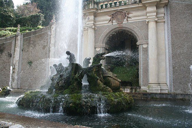 TIVOLI > Villa d'Este > Park > 20 - Drachenbrunnen