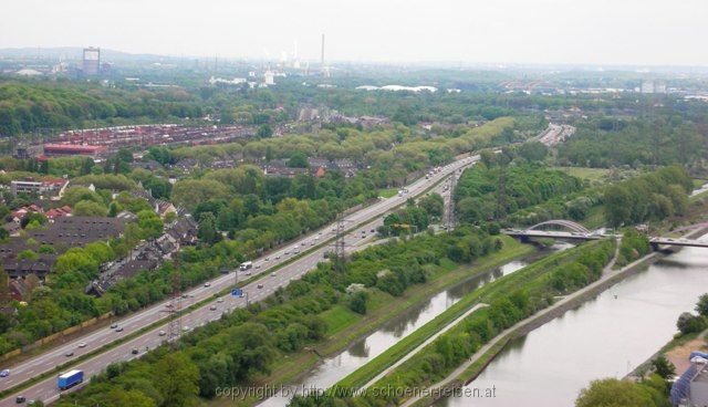 OBERHAUSEN > Gasometer > Rundblick