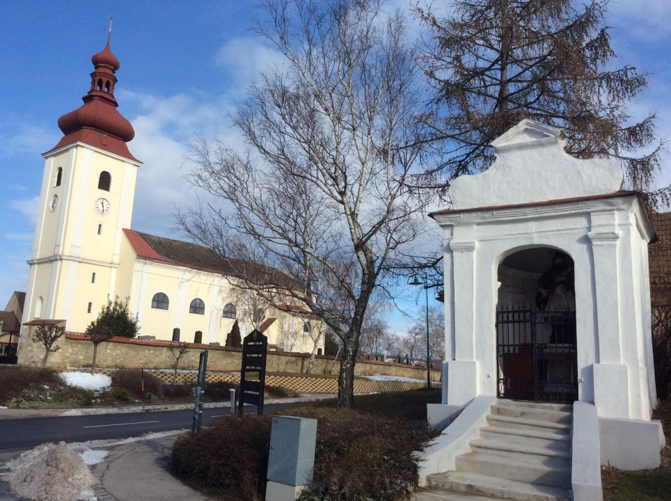 Prellenkirchen < Nepomuk