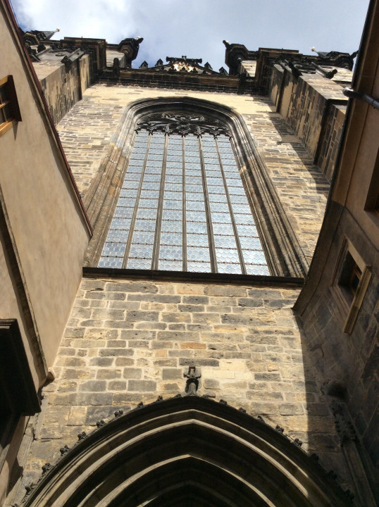 Prag Teynkirche < Nepomuk