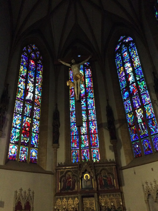 Graz Stadtpfarrkirche < Nepomuk