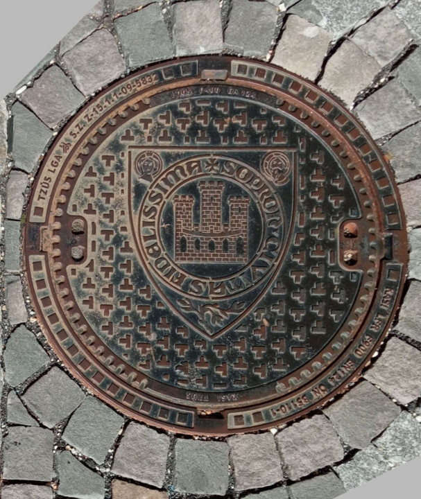 Sopron Kanaldeckel